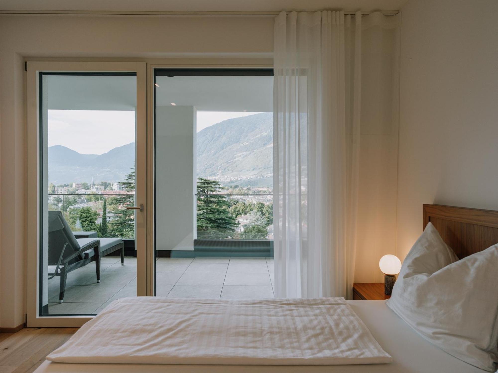 The Hills Merano Rum bild